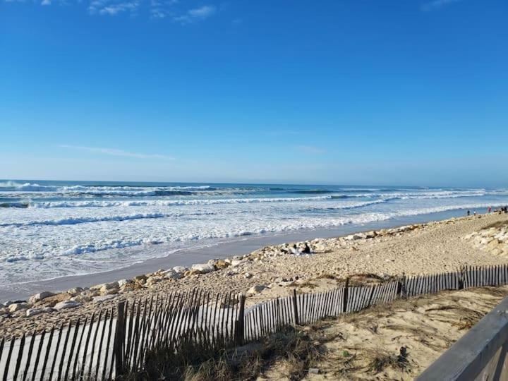 Appartement Sur Golf Avec Piscine Chauffee A Lacanau-Ocean Экстерьер фото